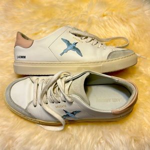 listing-status-banner